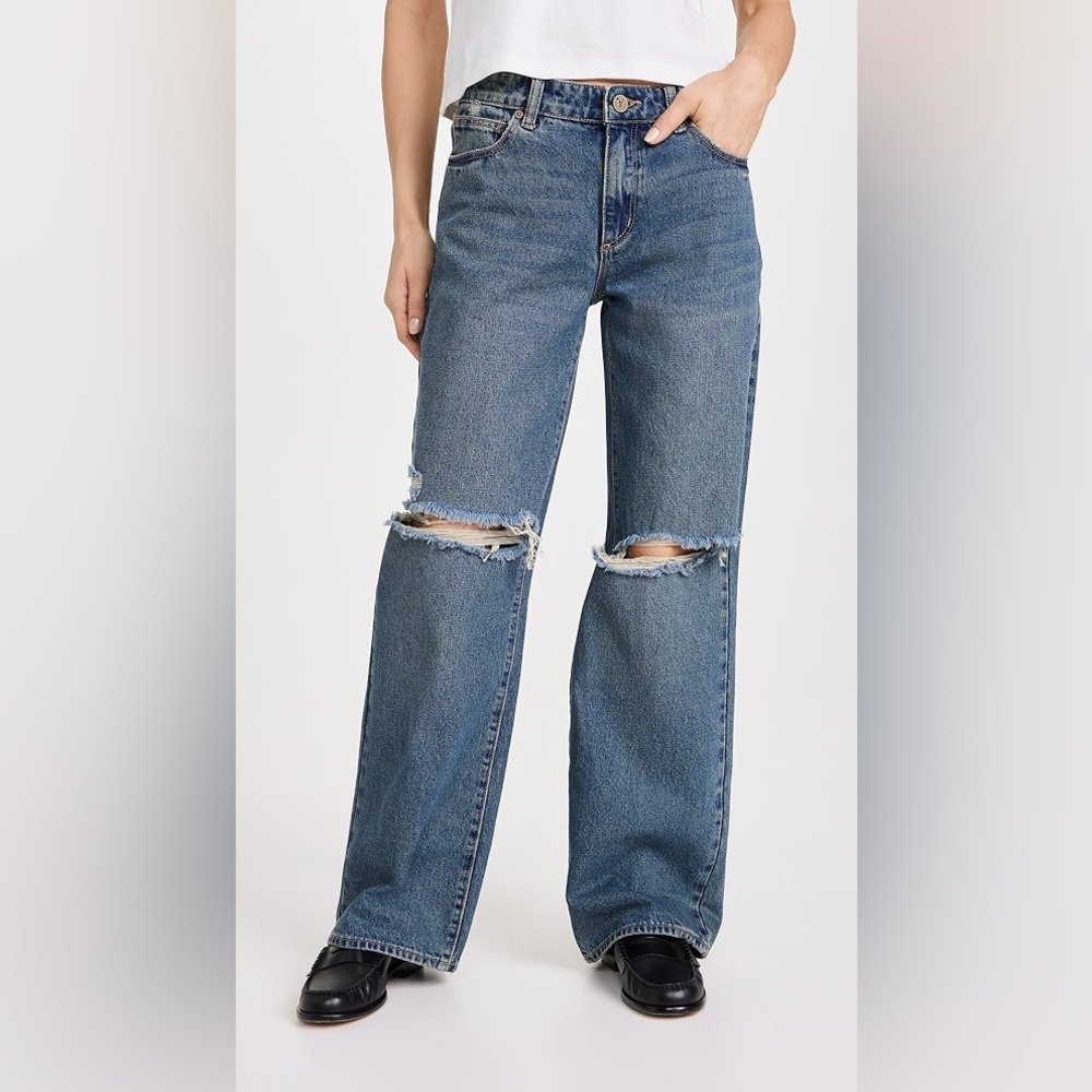 FREE PEOPLE Mid Rise Straight Leg Destroyed Jean in Blue Size 26 - Picture 3 of 9